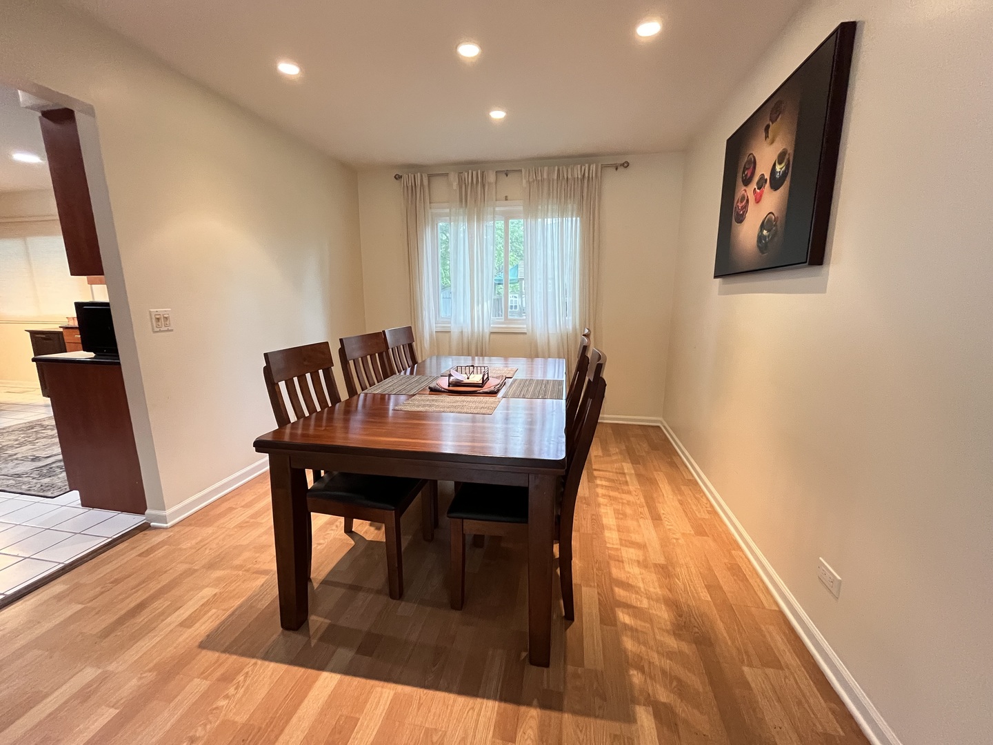10 Chestnut Court E