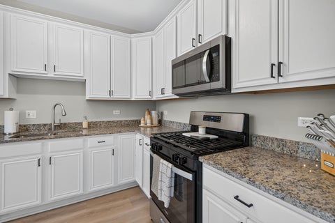 Tiny photo for 541 Pheasant Trail, St. Charles, IL 60174 (MLS # 12750124)