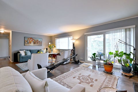 Tiny photo for 360 Claymoor Avenue #2E, Hinsdale, IL 60521 (MLS # 12718962)