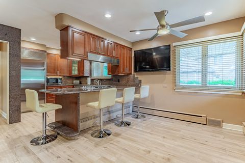 Tiny photo for 711 E Greenview Road, Itasca, IL 60143 (MLS # 12433179)