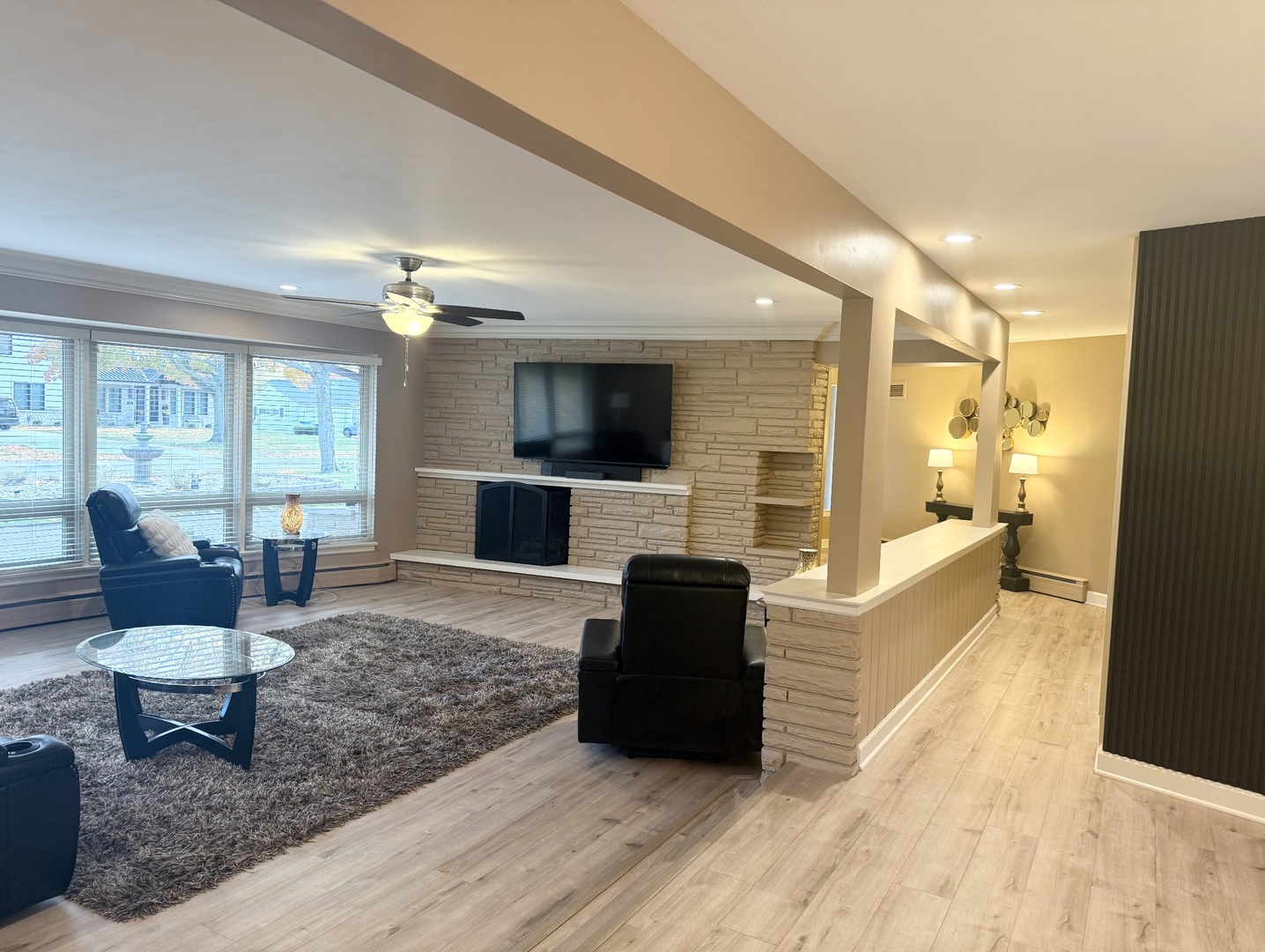 Itasca, Illinois 60143, United States, 4 Bedrooms Bedrooms, ,4 BathroomsBathrooms,Residential,Active,182052