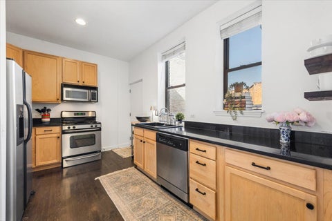 Tiny photo for 4202 N Wolcott Avenue #3, Chicago, IL 60613 (MLS # 12793292)