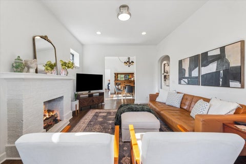 Tiny photo for 4202 N Wolcott Avenue #3, Chicago, IL 60613 (MLS # 12793292)