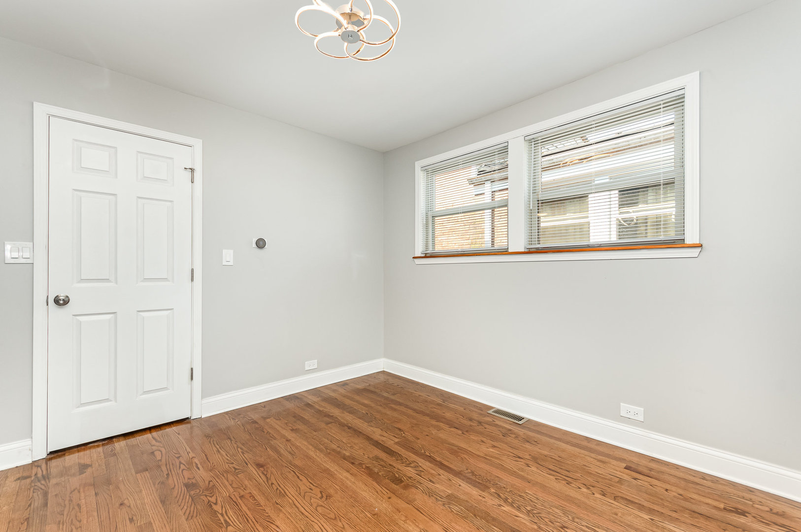 1203 W 110th Street