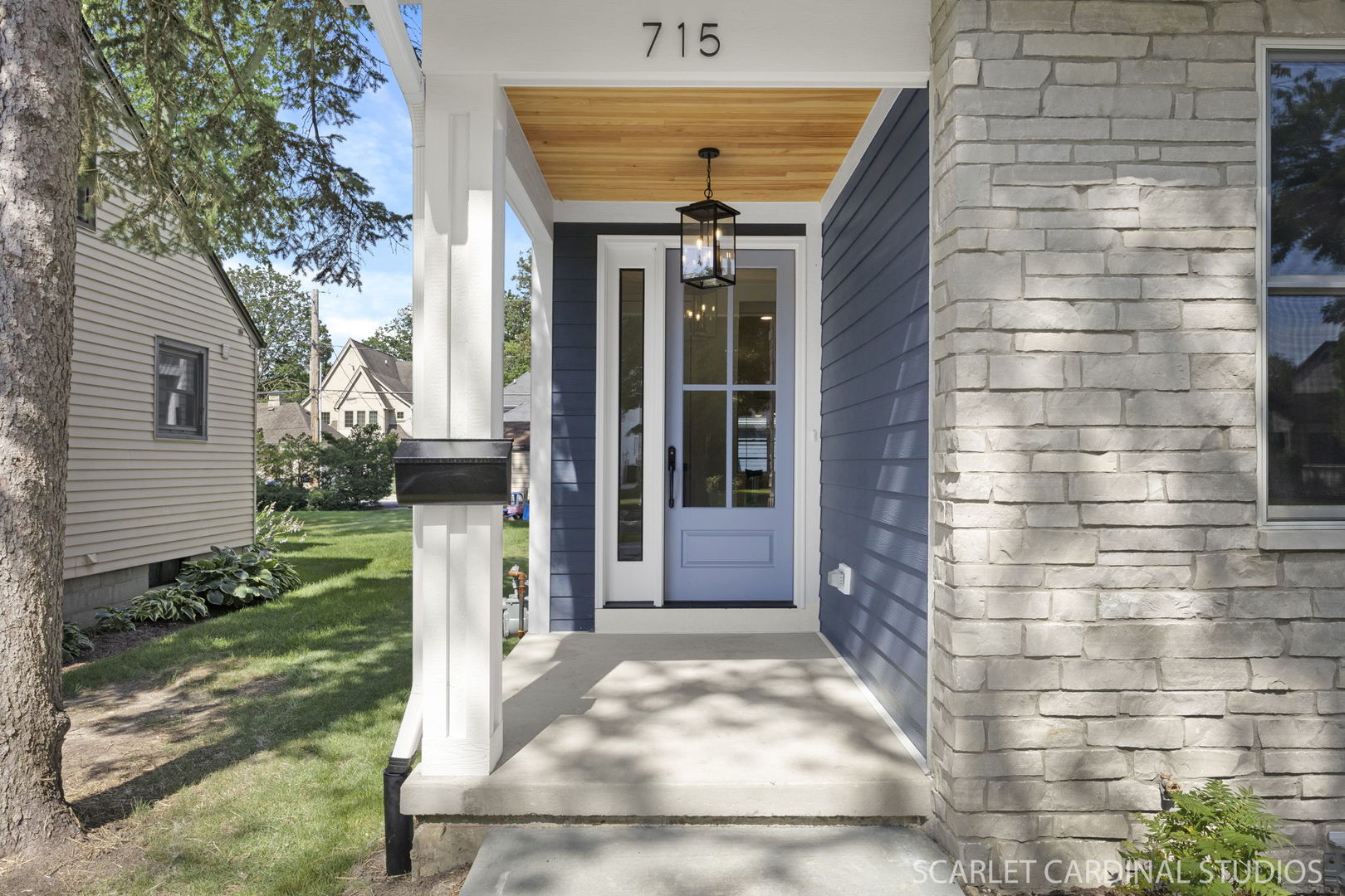 715-717 N Brainard Street