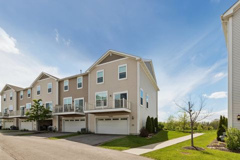 Tiny photo for 2370 Southwind Boulevard, South Elgin, IL 60177 (MLS # 12635865)