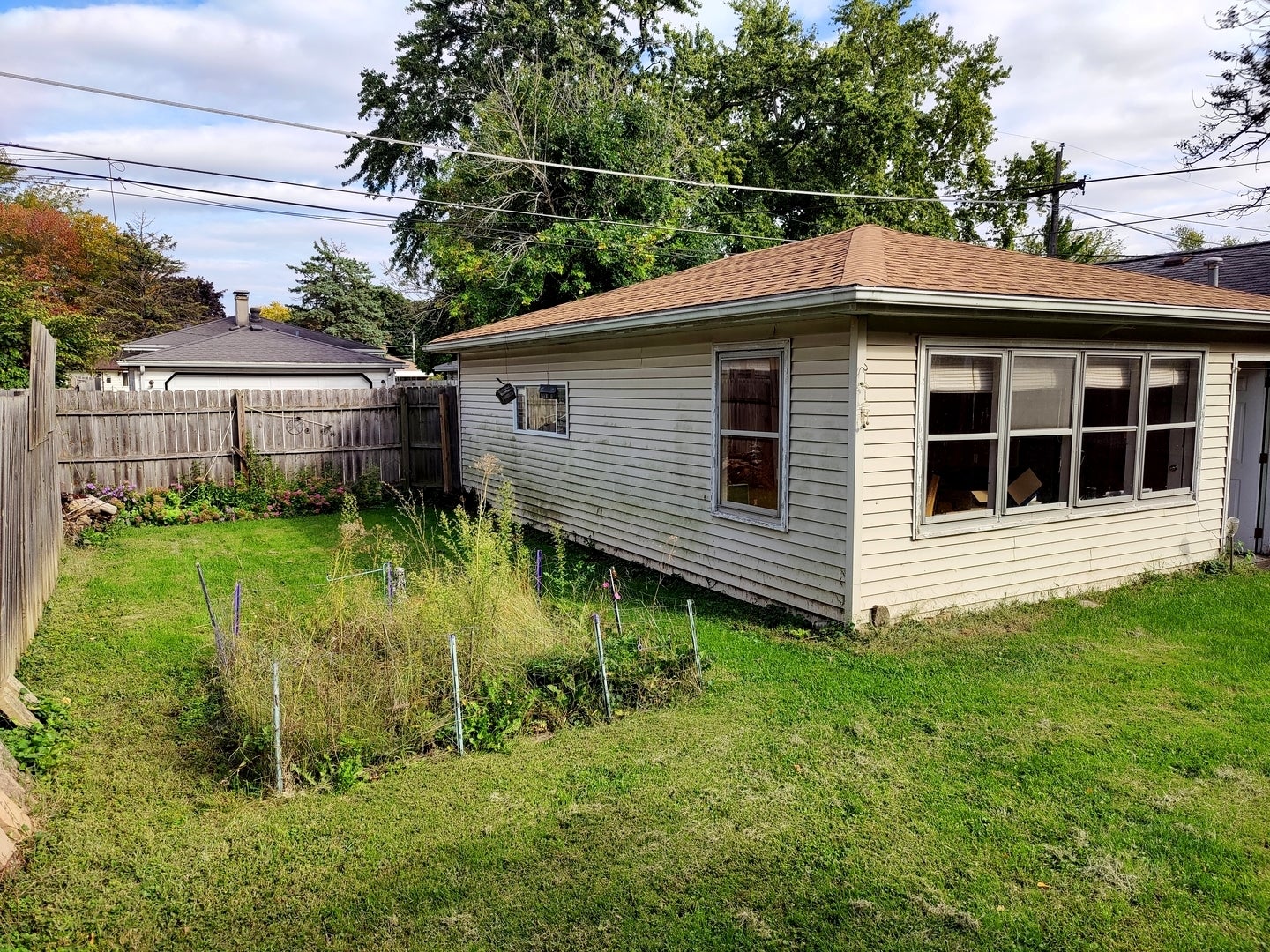200 Earl Avenue