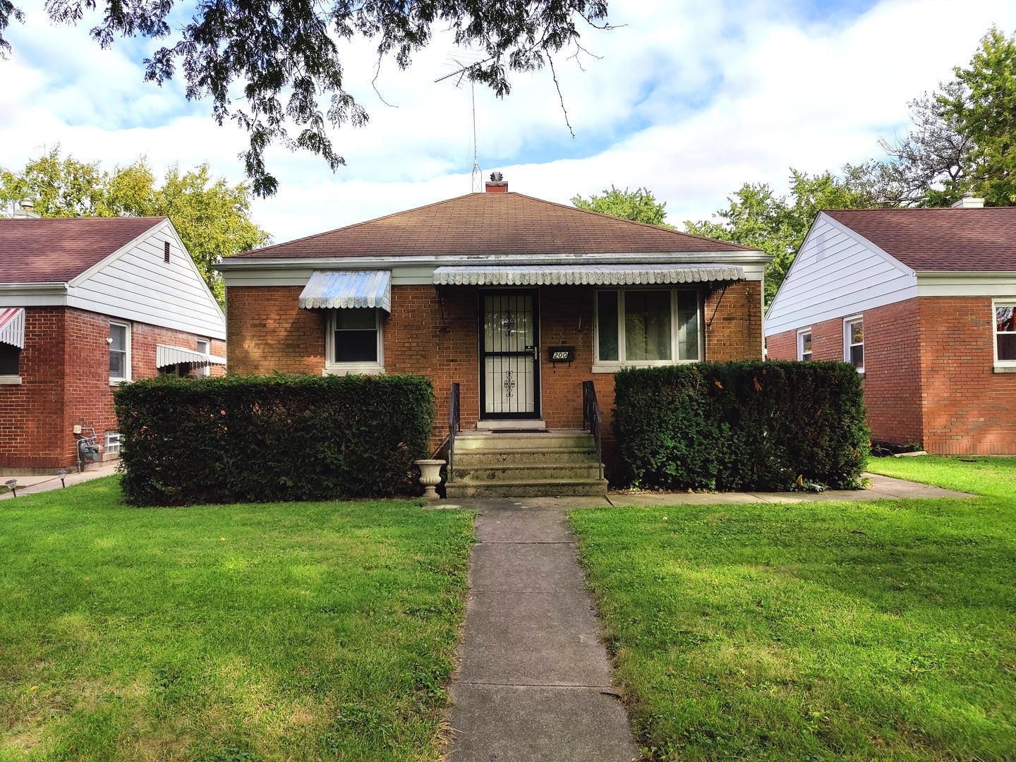 200 Earl Avenue