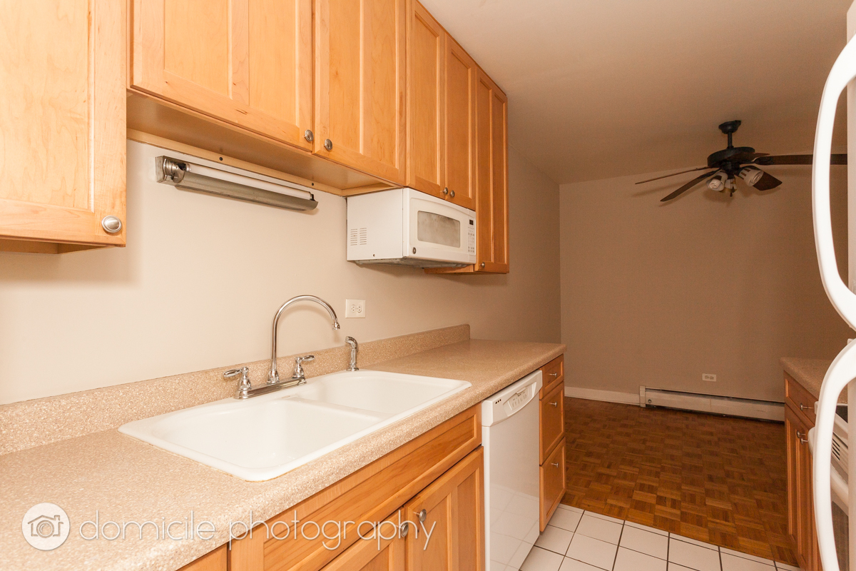 420 W Aldine Avenue 204