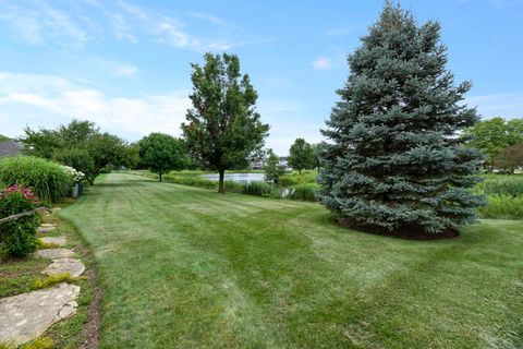 Tiny photo for 877 Elm Street, Sugar Grove, IL 60554 (MLS # 12566373)