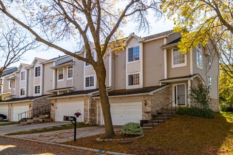Photo of 355 STEVENS Court, Grayslake, IL 60030 (MLS # 12770105)