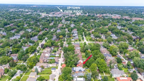 Tiny photo for 820 S Crescent Avenue, Park Ridge, IL 60068 (MLS # 12725022)