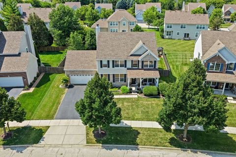 Tiny photo for 308 Buffalo Drive, Elgin, IL 60124 (MLS # 12695942)