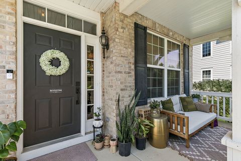 Tiny photo for 308 Buffalo Drive, Elgin, IL 60124 (MLS # 12695942)