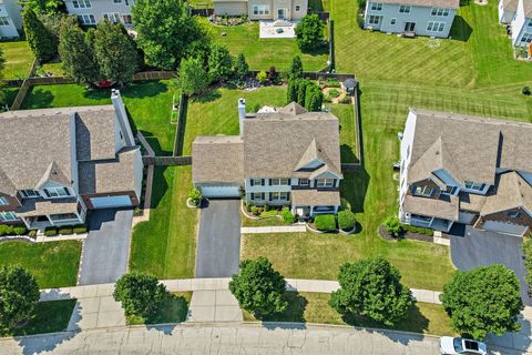 Tiny photo for 308 Buffalo Drive, Elgin, IL 60124 (MLS # 12695942)