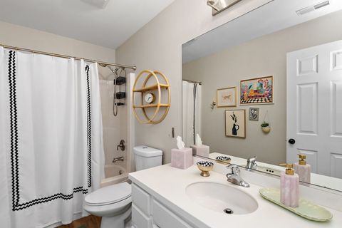 Tiny photo for 308 Buffalo Drive, Elgin, IL 60124 (MLS # 12695942)