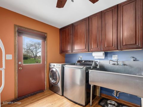 Tiny photo for 612 Stuart Drive, Carol Stream, IL 60188 (MLS # 12601407)