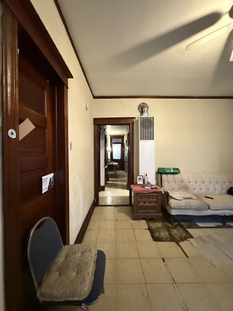 2847 S Harding Avenue