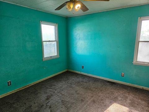 Tiny photo for 142 Fielder Drive, Salem, IL 62881 (MLS # 12649327)