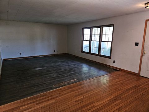 Tiny photo for 142 Fielder Drive, Salem, IL 62881 (MLS # 12649327)