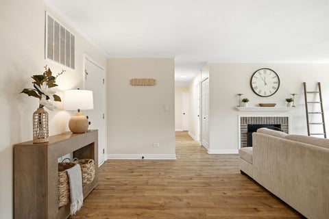 Tiny photo for 761 Garfield Avenue #C, Libertyville, IL 60048 (MLS # 12730318)