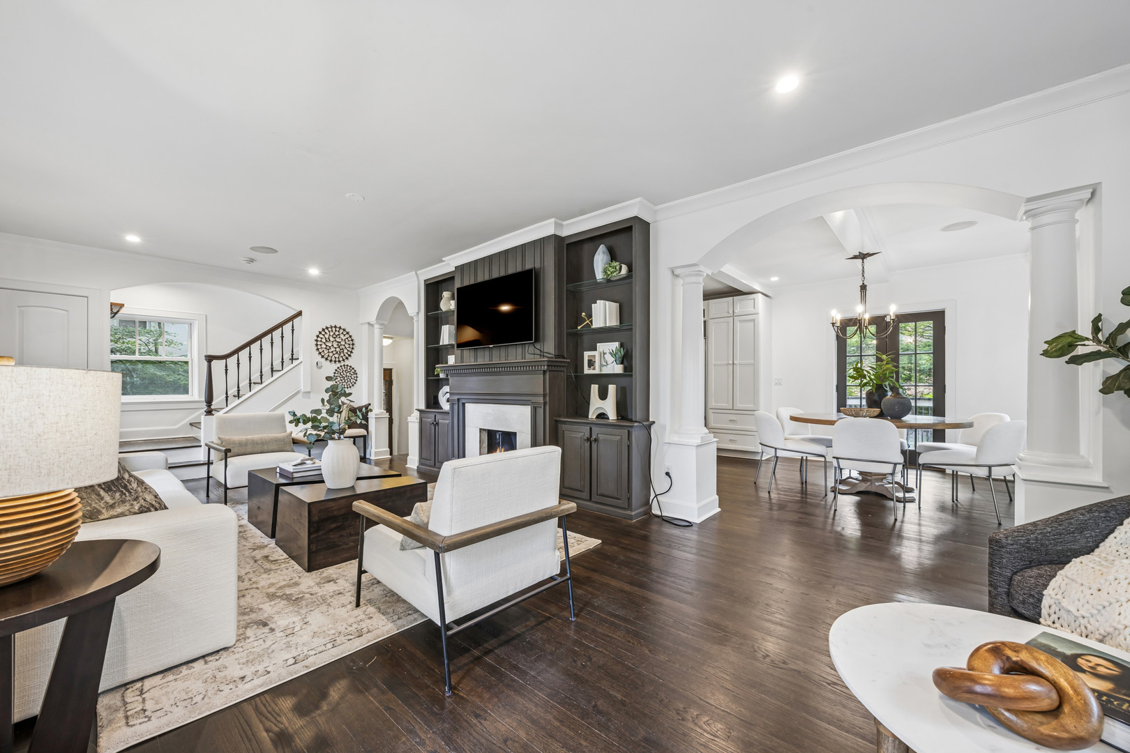 352 RAVINE Road