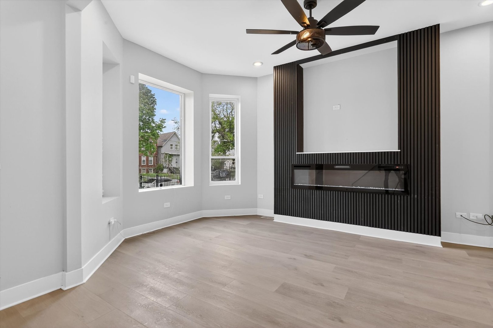 Properties 4 7238 S Union Street