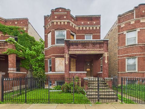 1019 N Leamington Avenue Chicago IL 60651