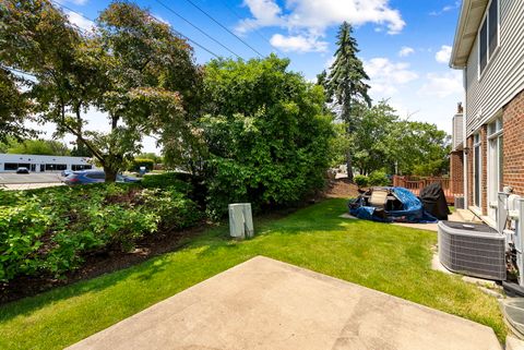 Tiny photo for 5121 Deblin Lane, Oak Lawn, IL 60453 (MLS # 12623293)