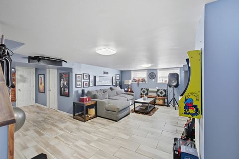 Tiny photo for 8223 S Sawyer Avenue, Chicago, IL 60652 (MLS # 12486055)