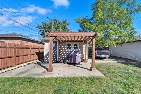 Tiny photo for 8223 S Sawyer Avenue, Chicago, IL 60652 (MLS # 12486055)