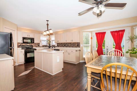 Tiny photo for 1702 Sierra Highlands Court, Plainfield, IL 60586 (MLS # 12669813)