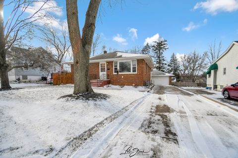 Tiny photo for 1009 Helen Avenue, Joliet, IL 60433 (MLS # 12539151)