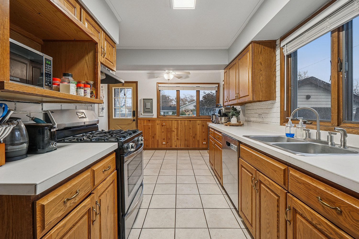 14317 Kilbourne Avenue