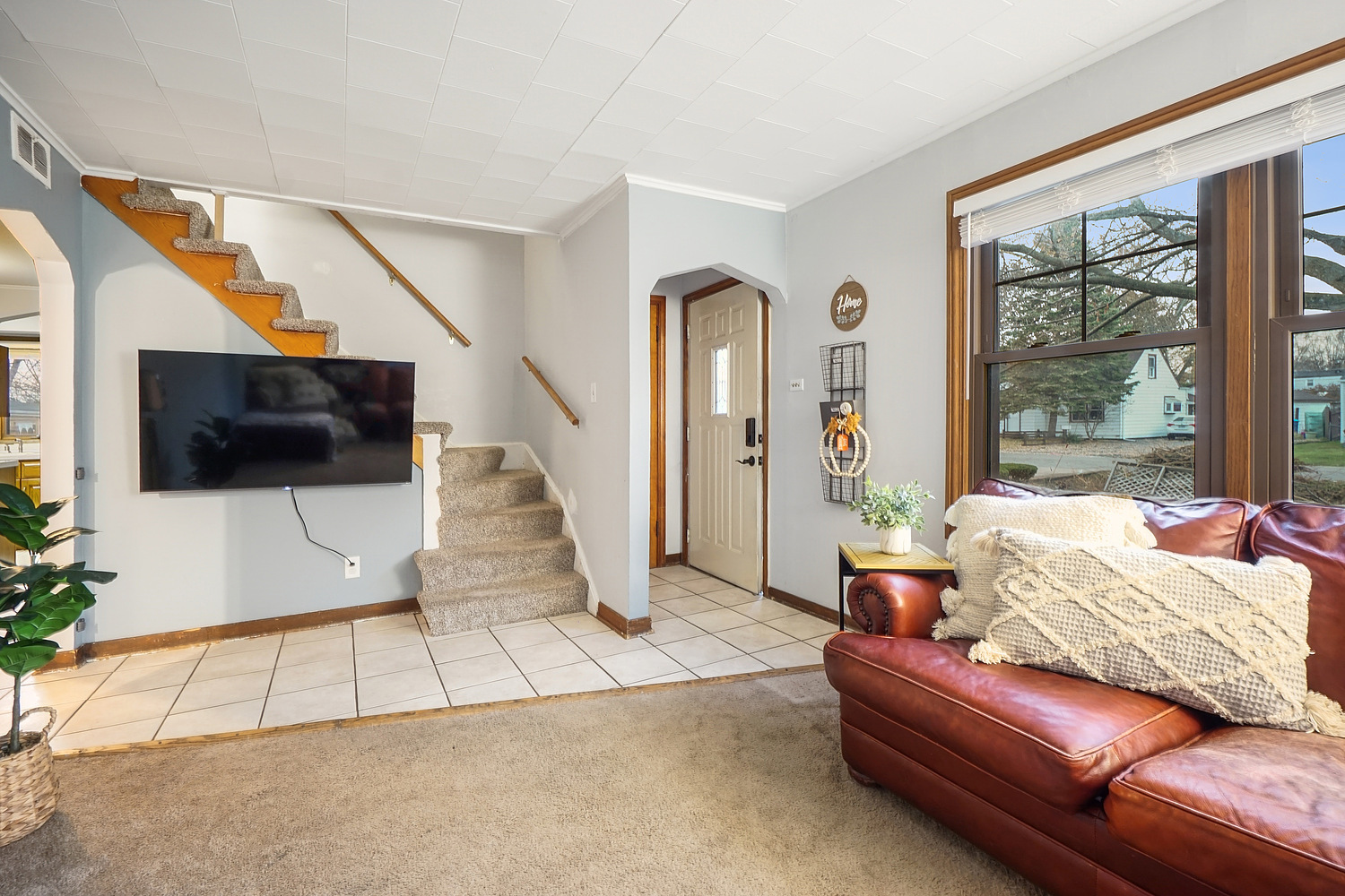 14317 Kilbourne Avenue