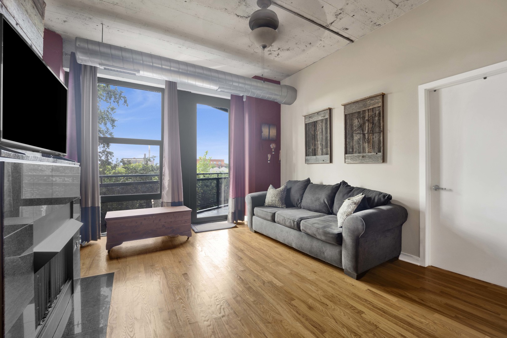 1071 W 15th Street 214