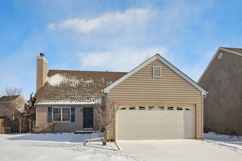 Photo of 720 Lancaster Lane, Geneva, IL 60134 (MLS # 12549470)