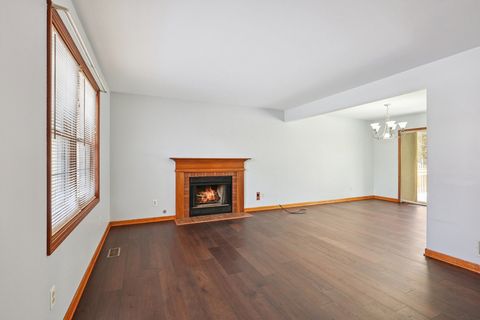 Tiny photo for 720 Lancaster Lane, Geneva, IL 60134 (MLS # 12549470)