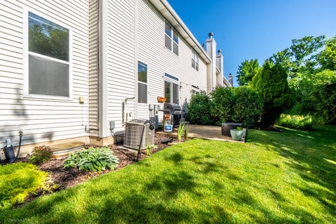 Tiny photo for 9207 Waterfall Glen Boulevard, Darien, IL 60561 (MLS # 12678457)