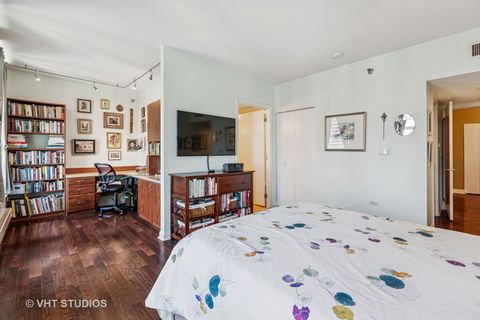 Tiny photo for 25 E Superior Street #2402, Chicago, IL 60611 (MLS # 12434902)