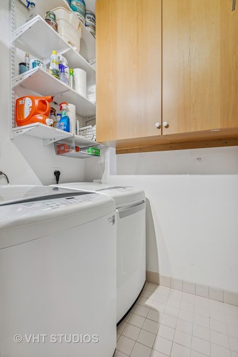 Tiny photo for 25 E Superior Street #2402, Chicago, IL 60611 (MLS # 12434902)