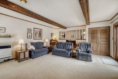 Tiny photo for 2406 N Lafayette Street, Arlington Heights, IL 60004 (MLS # 12547106)