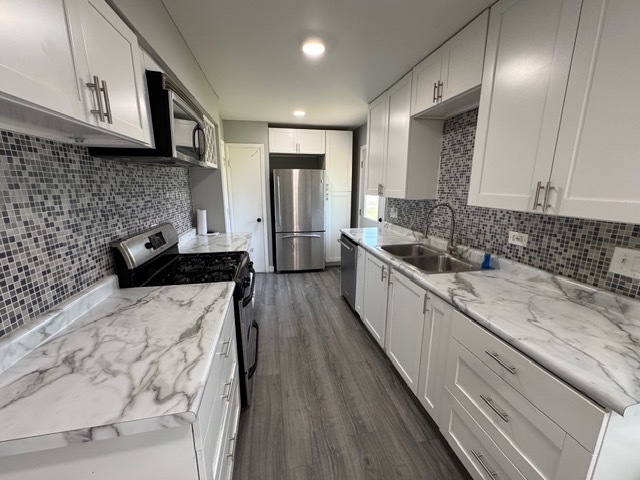 1123 Cedar Lane