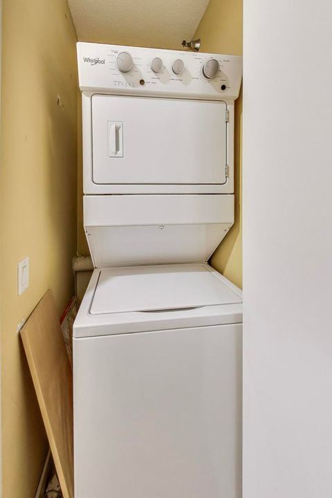 Tiny photo for 400 N La Salle Street #1209, Chicago, IL 60654 (MLS # 12584478)