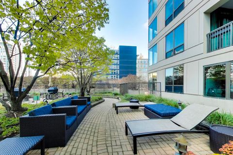 Tiny photo for 400 N La Salle Street #1209, Chicago, IL 60654 (MLS # 12584478)