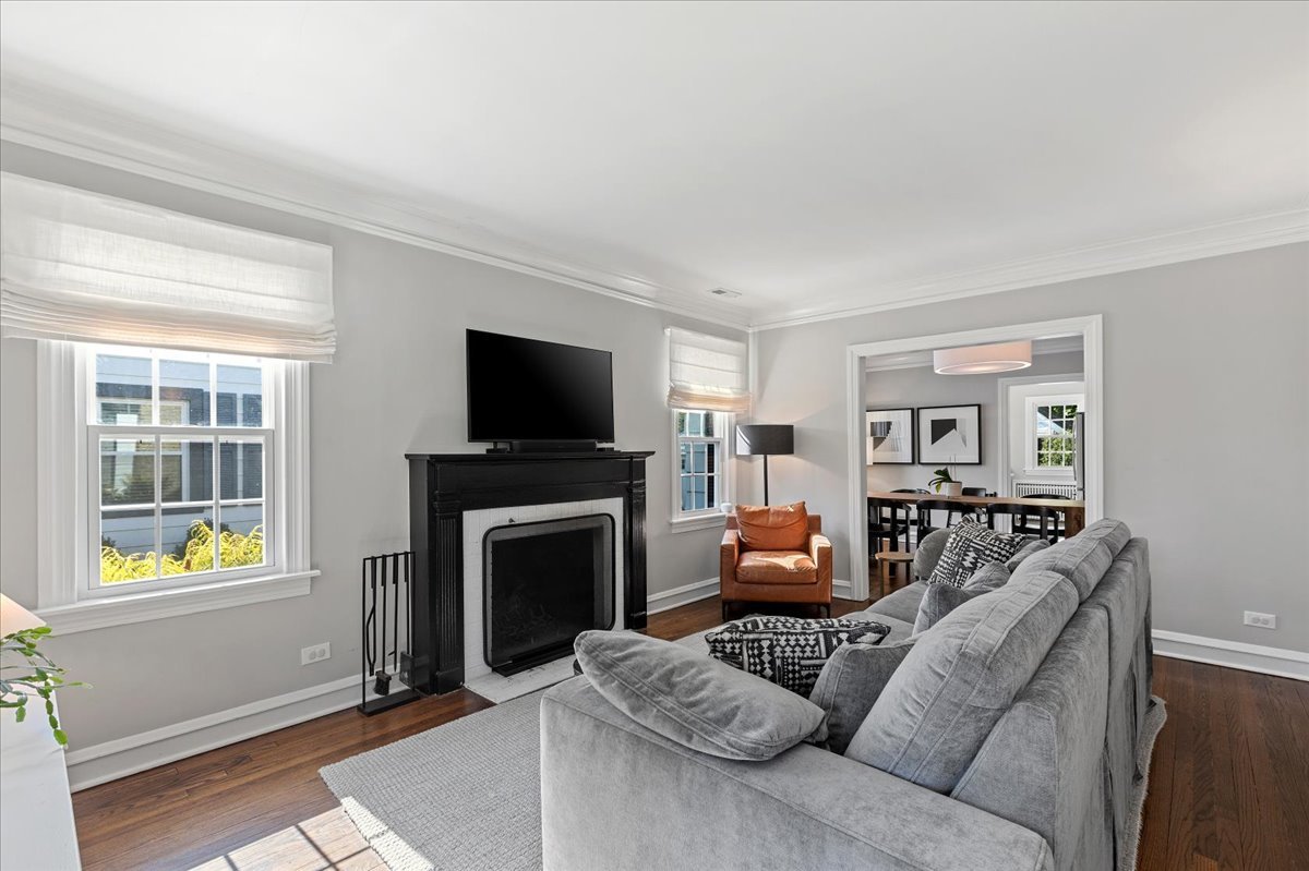 600 Broadview Avenue