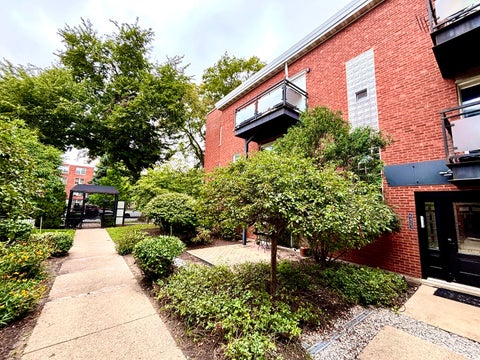 Tiny photo for 6423 N Damen Avenue #3W, Chicago, IL 60645 (MLS # 12770160)