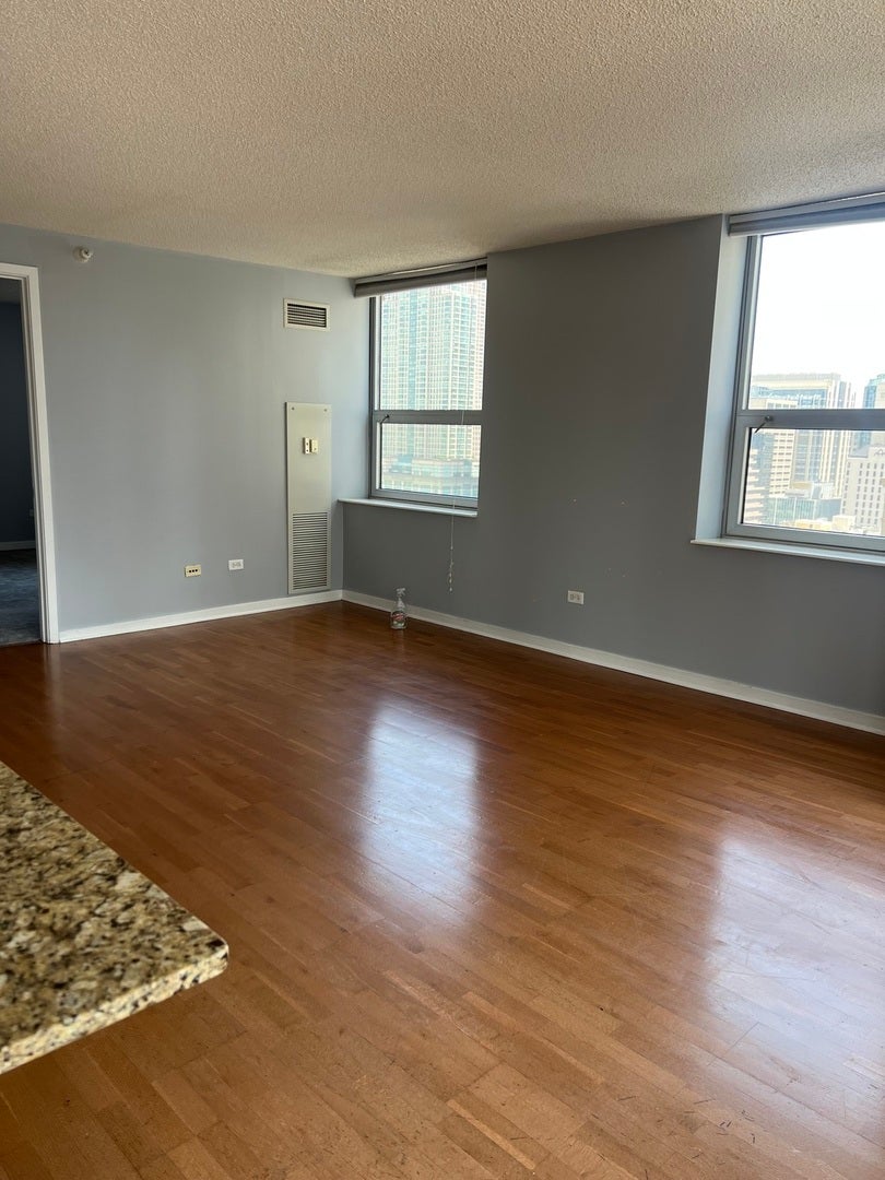 545 N Dearborn Street 3107