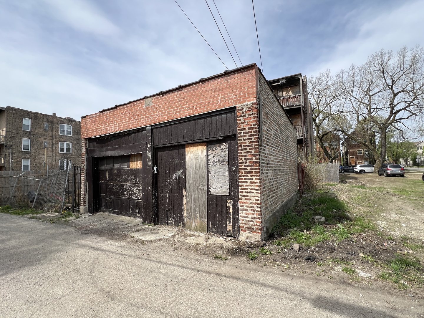 1505 S Spaulding Avenue