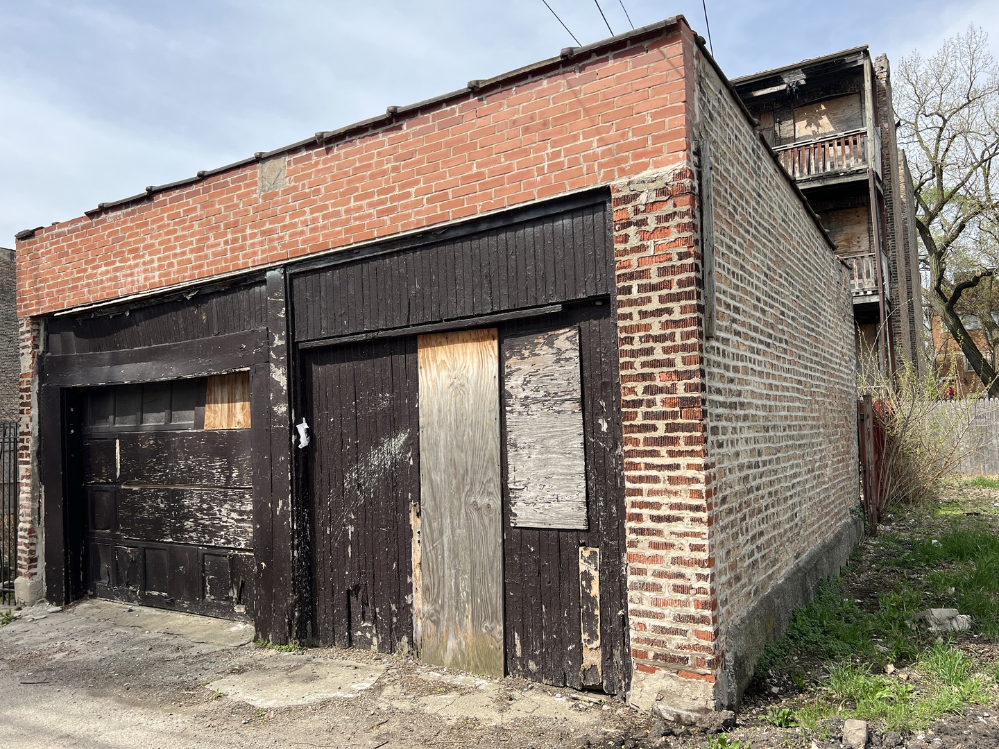 1505 S Spaulding Avenue